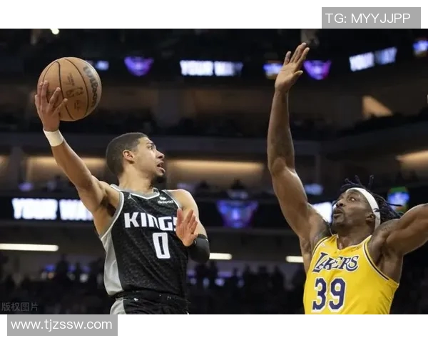 国王与湖人精彩对决比分直播全程跟踪分析与赛况更新